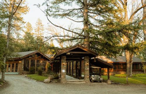 Mariposa Villa | Stone House by Casa Oso, hot tub, 43 private acres with hiking trails
