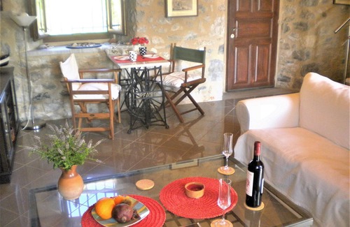 Fokiano Cottage | Stone House For You