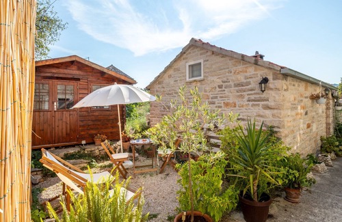 Zrnovo House | Stone House Harmony