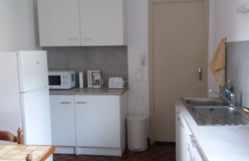 Castillon - Pujols Intercommunalite House | Stone house in the countryside 2 bed.