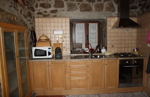 Viseu Cottage | Stone House in Viseu