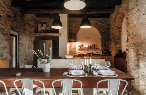 Alzate Brianza Apartment | Stone House