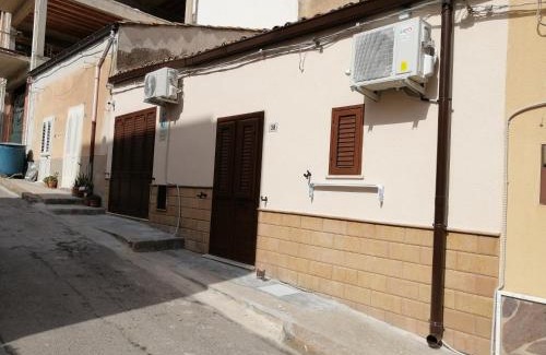 Montemaggiore Belsito Bed & Breakfast | STONE HOUSE e Casa Vacanze Zia Rosina
