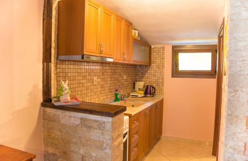 Skala Marion House | Stone House Maria! Great Holidays in a bungalow on a beach!