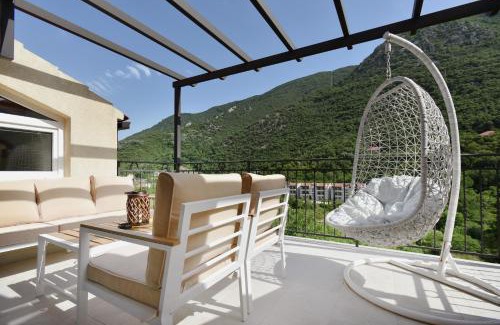 Donji Morinj Apartment | Stone house Morinj
