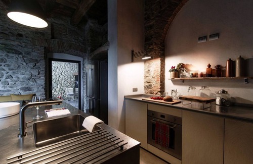 Alzate Brianza Apartment | Stone House - MyHomeinComo
