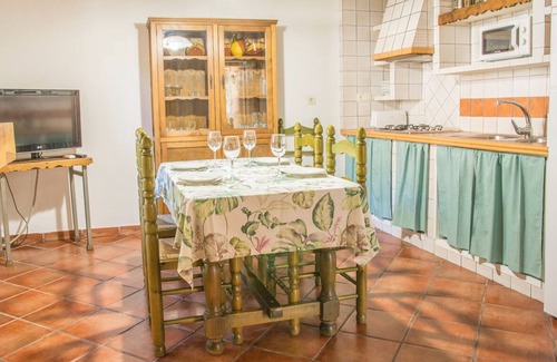 Yeste House | Stone house nº2 for 4 people, Batan Rio Tus
