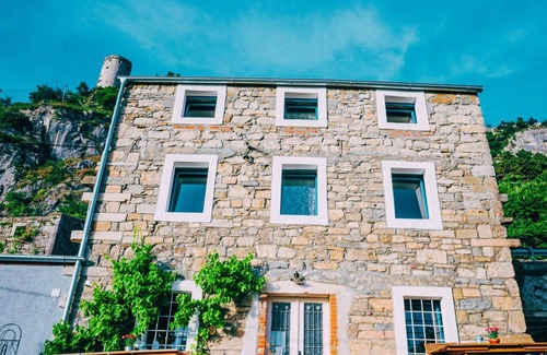Podpec House | Stone house with amazing view