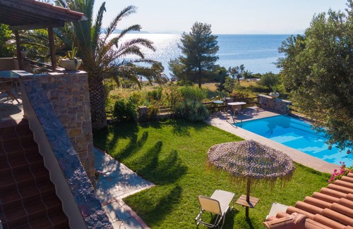 Paradise Beach Villa | Stone house with private pool near the sea!