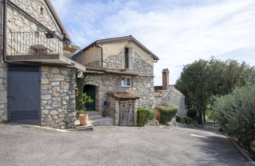 Sucici Villa | Stone House Zijavica by Villas Guide