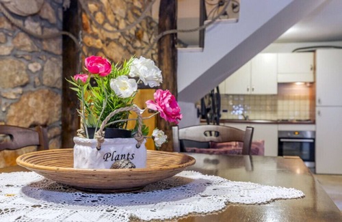 Sucici Villa | Stone House Zijavica by Villas Guide