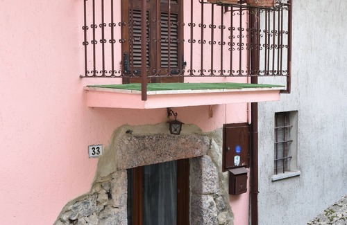 Adrara San Rocco House | Stone house "rock's nest" in the hills, near Lake Iseo for 4 prs.