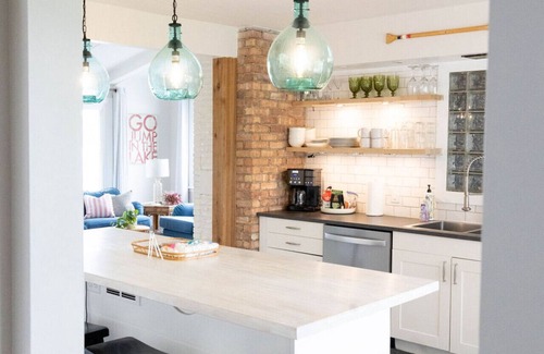 La Porte House | StOnE LaKe KiTcHy CaMpY Oh So gLaMpY!