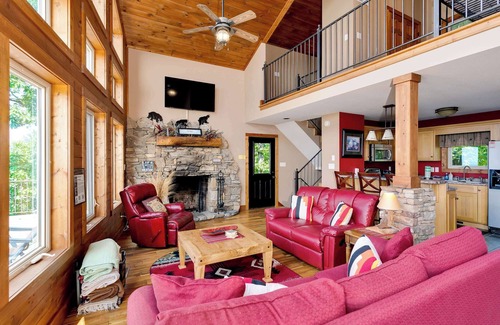 Trenton Cabin | Stone Ledge Refuge with private hot tub!