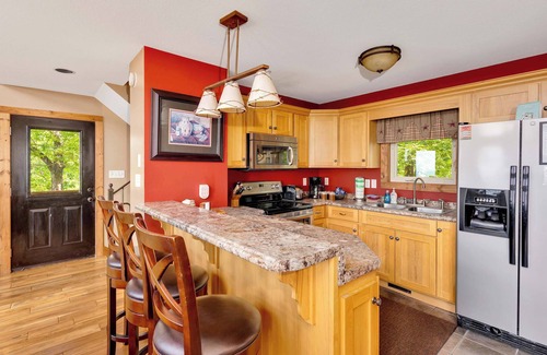 Trenton Cabin | Stone Ledge Refuge with private hot tub!