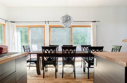 New Kingston House | Stone Ledge