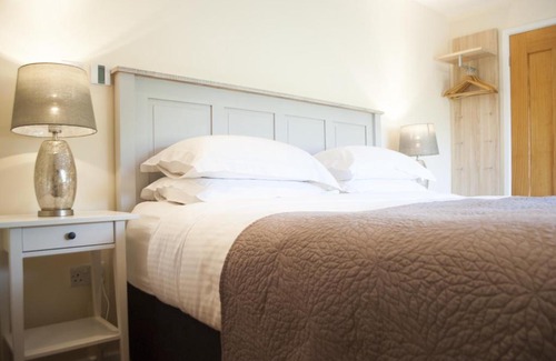 Bodham Bed & Breakfast | Stone Lodge