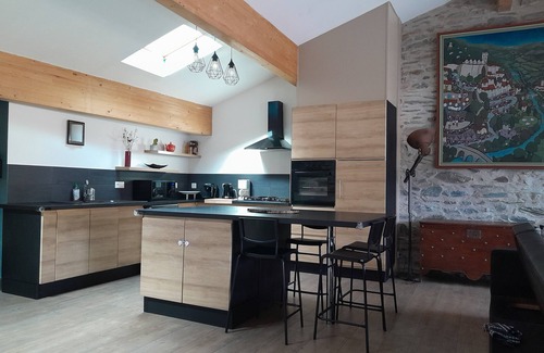 Rigarda House | Stone loft panoramic mountain views