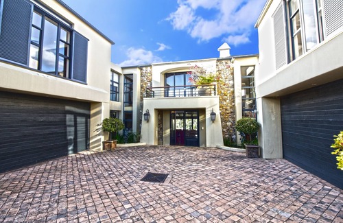 Knysna Central Villa | Stone Manor Villa Knysna