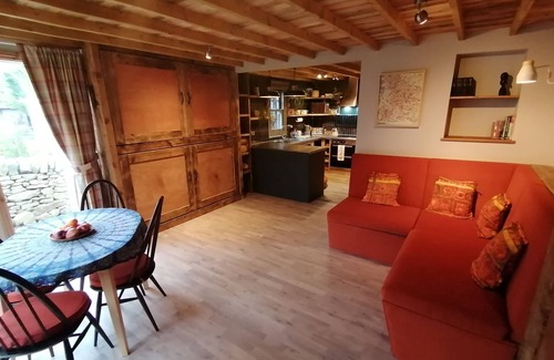 Hoylandswaine Cabin | Stone Moor Lodge, Justin's Peak District Base Camp