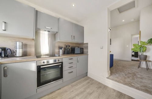 Golborne Apartment | Stone Pit Apartments