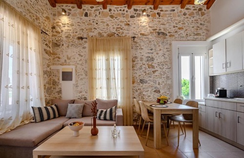 Pigi House | Stone Project 2