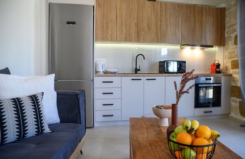 Pigi Villa | Stone Project