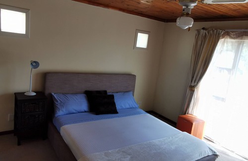 Cape Town House | Stone throw away from the beach in safe and secure neighborhood.
