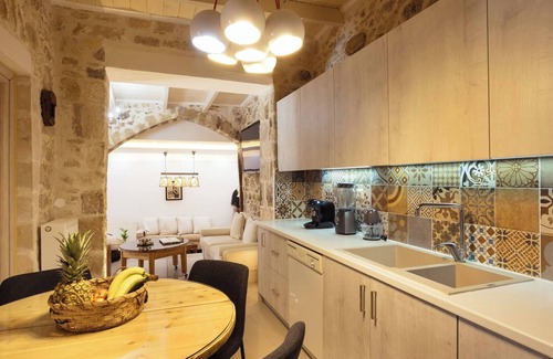 Episkopi House | Stone Villa in Episkopi