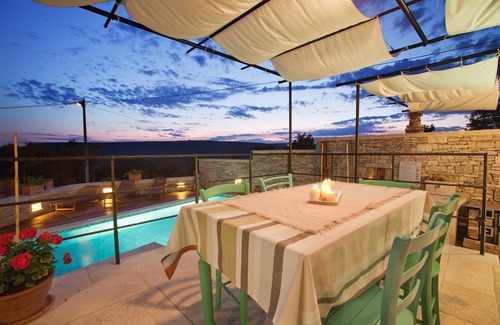Trget Villa | Stone villa with private pool and 3 bedrooms on the east coast of Istria