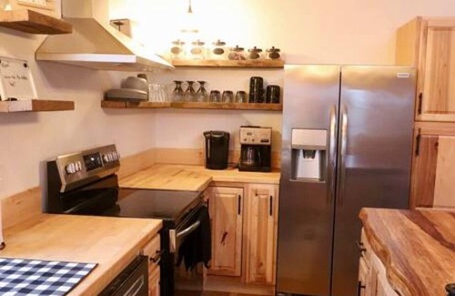 Bon Aqua Cabin | Stonebrook Hollow Cabin