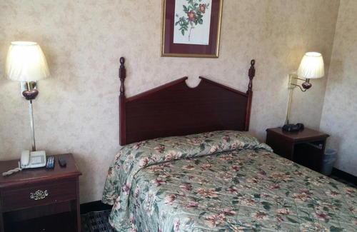 Counce Hotel | Stonebrook Inn