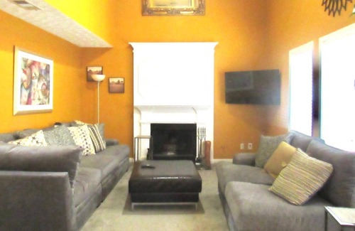 Lithonia House | Stonecrest Romantic Getaway