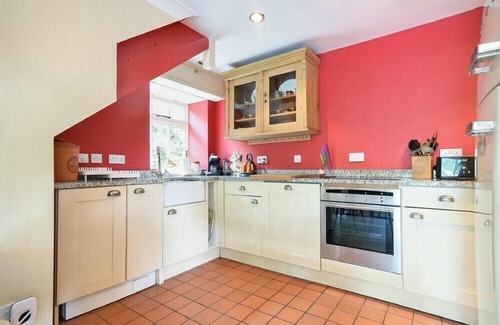 Alwinton Cottage | STONECROP COTTAGE, pet friendly, country holiday cottage in Alwinton