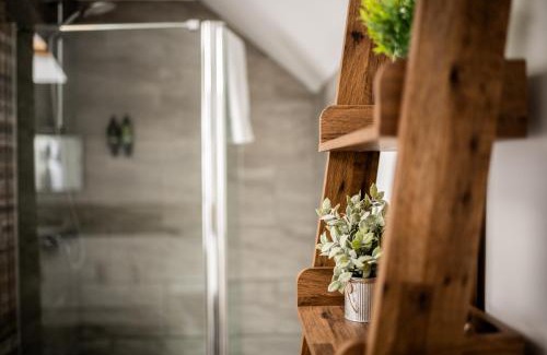 Amesbury Bed & Breakfast | Stonehenge Courtyard