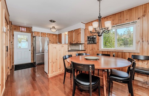 Northern Bruce Peninsula Cottage | Stonehenge Tobermory - Rustic Waterfront Retreat