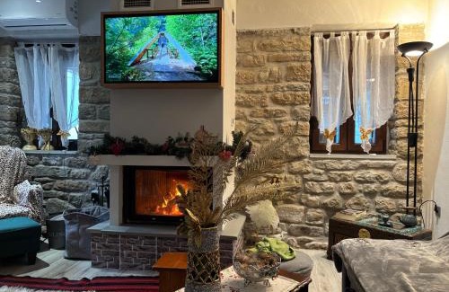 Konakia House | Stonehouse Karidis