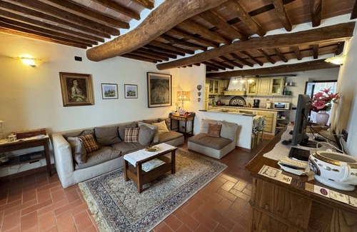 Castelvecchio Other | Stonehouse, private pool, fantastic terrace with panoramic views onto the valley, WiFi