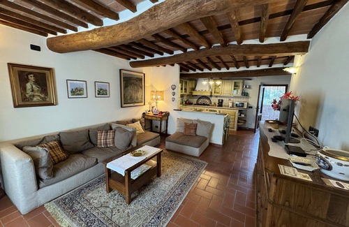 Castelvecchio Other | Stonehouse, private pool, fantastic terrace with panoramic views onto the valley, WiFi