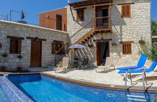 Kallepia Villa | Stonehouse with private swimming pool