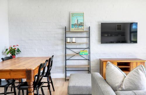 Westlake Apartment | Stonehurst Views - 1 Bed Flatlet