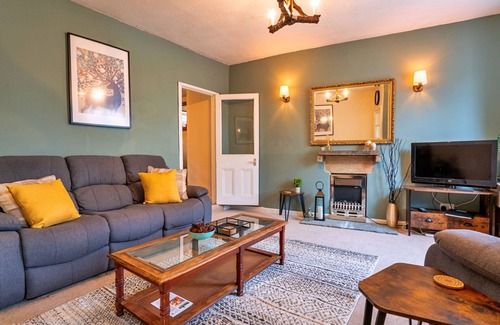 Tideswell House | Stonelea by Interhome