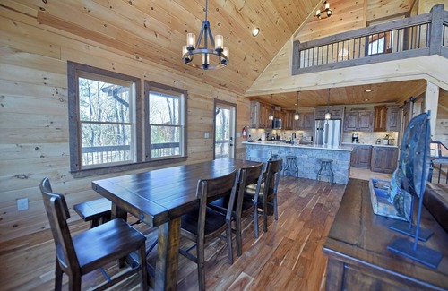 Cherry Log Cabin | Stoneman Lodge 4br/3.5ba- Hot Tub- Outdoor fireplaces- Wfif- New Cabin