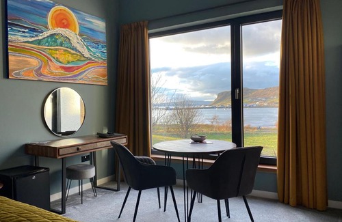 Uig Bed & Breakfast | Stones Luxury B&B with hot tub and self-contained rooms