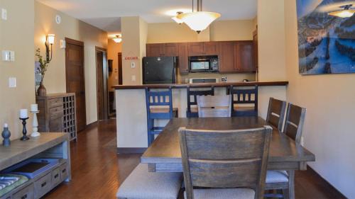 Sun Peaks Apartment | Stones Throw #24