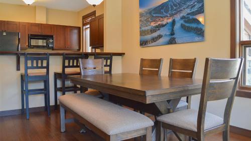Sun Peaks Apartment | Stones Throw #24