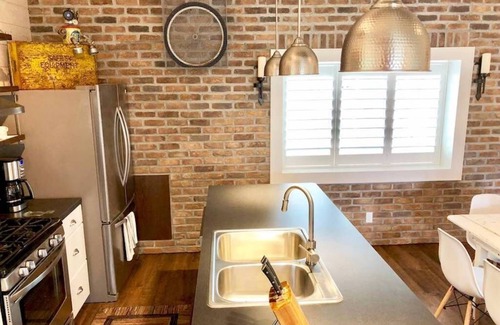 Lewisburg House | STONES THROW RETREAT in Downtown Lewisburg