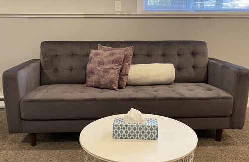 Clearwater Condo | Stoneshire Obsidian Suite