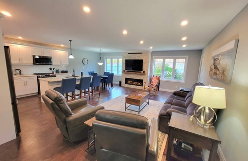 St. Mary's House | Stonetown Stay. Relaxing retreat in St. Marys. Amazing fireplace and pool table.
