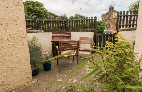 Sandsend Cottage | Stonewall